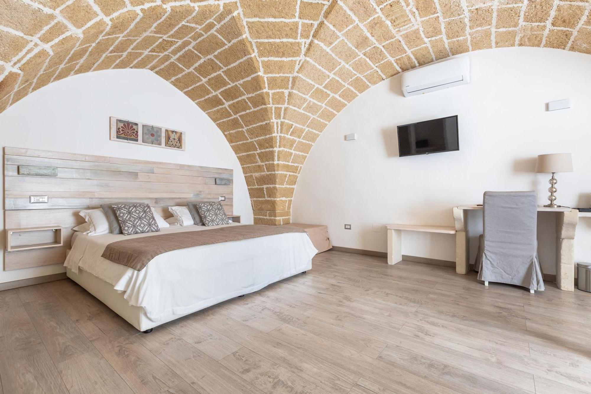 Duplex Quadruple Room