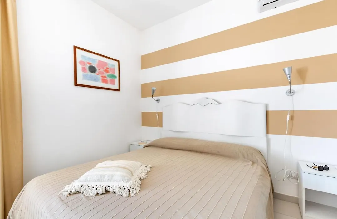 B&B Excellent Rooms-1